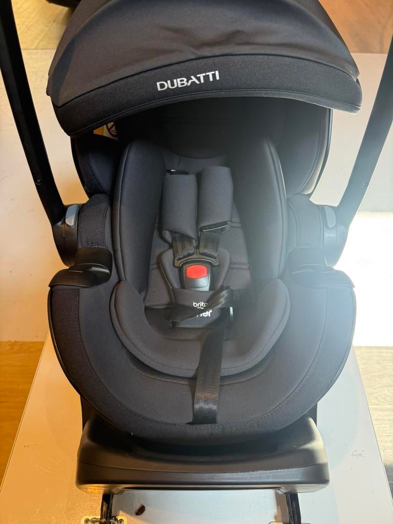 Dubatti britax romer + isofix, Ophalen, Romer, 15 t/m 36 kg, Zo goed als nieuw