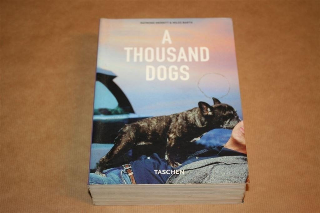 1000 Dogs — Dik Fotoboek, Taschen 2008, Ophalen of Verzenden, Gelezen, Katten