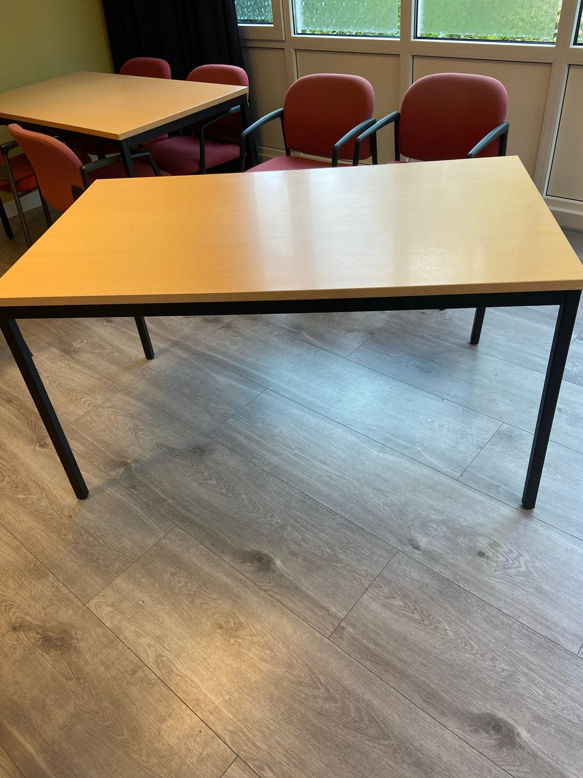 Foto 3 van Kantine/vergadertafels - Gebruikt, goede staat