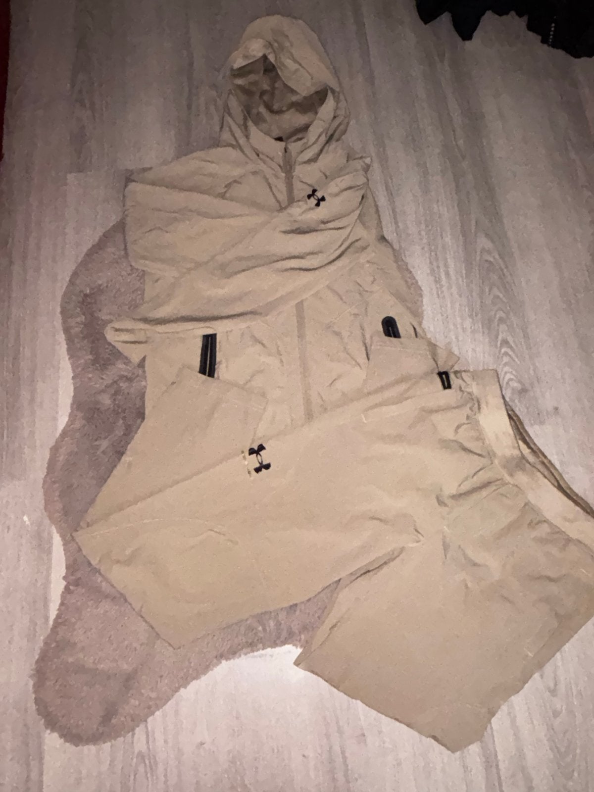 Under Armour trainingspak maat xs, Ophalen of Verzenden, Zo goed als nieuw, Overige maten, Beige