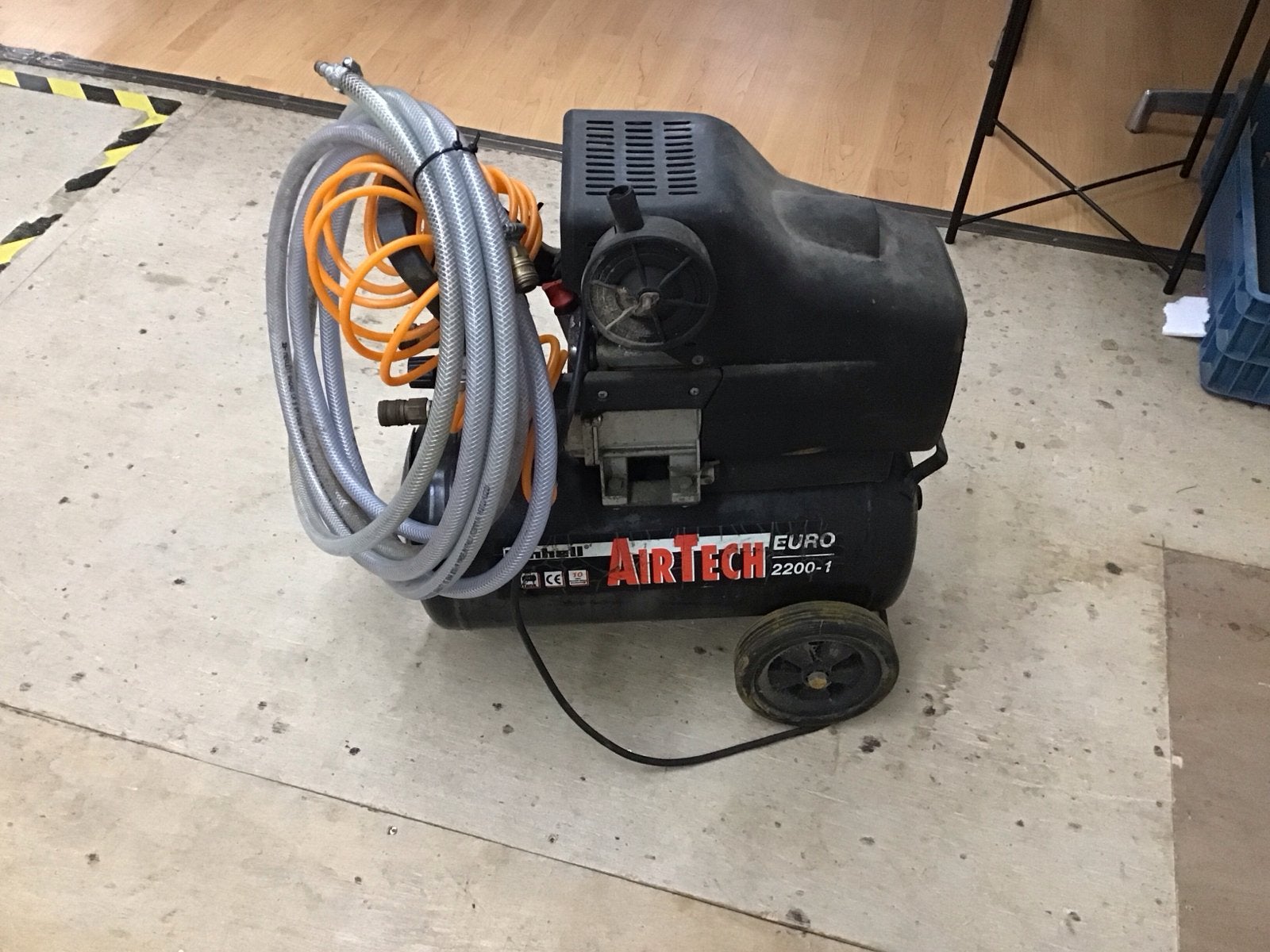 Te koop compressor, Ophalen, Gebruikt, 10 bar of meer, Minder dan 200 liter/min