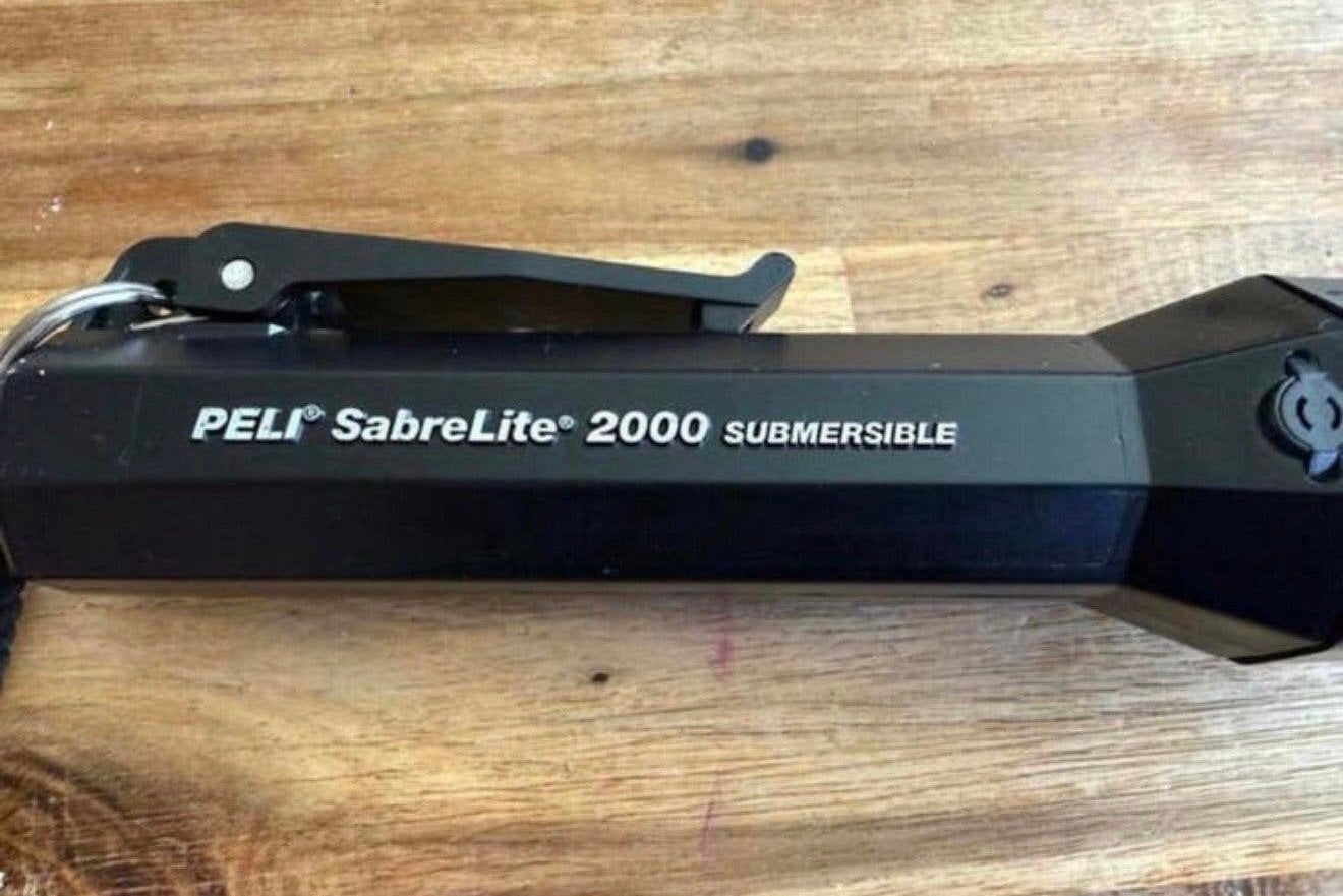 Zaklamp Peli SabreLite 2000 Submersible, Ophalen of Verzenden, Zo goed als nieuw