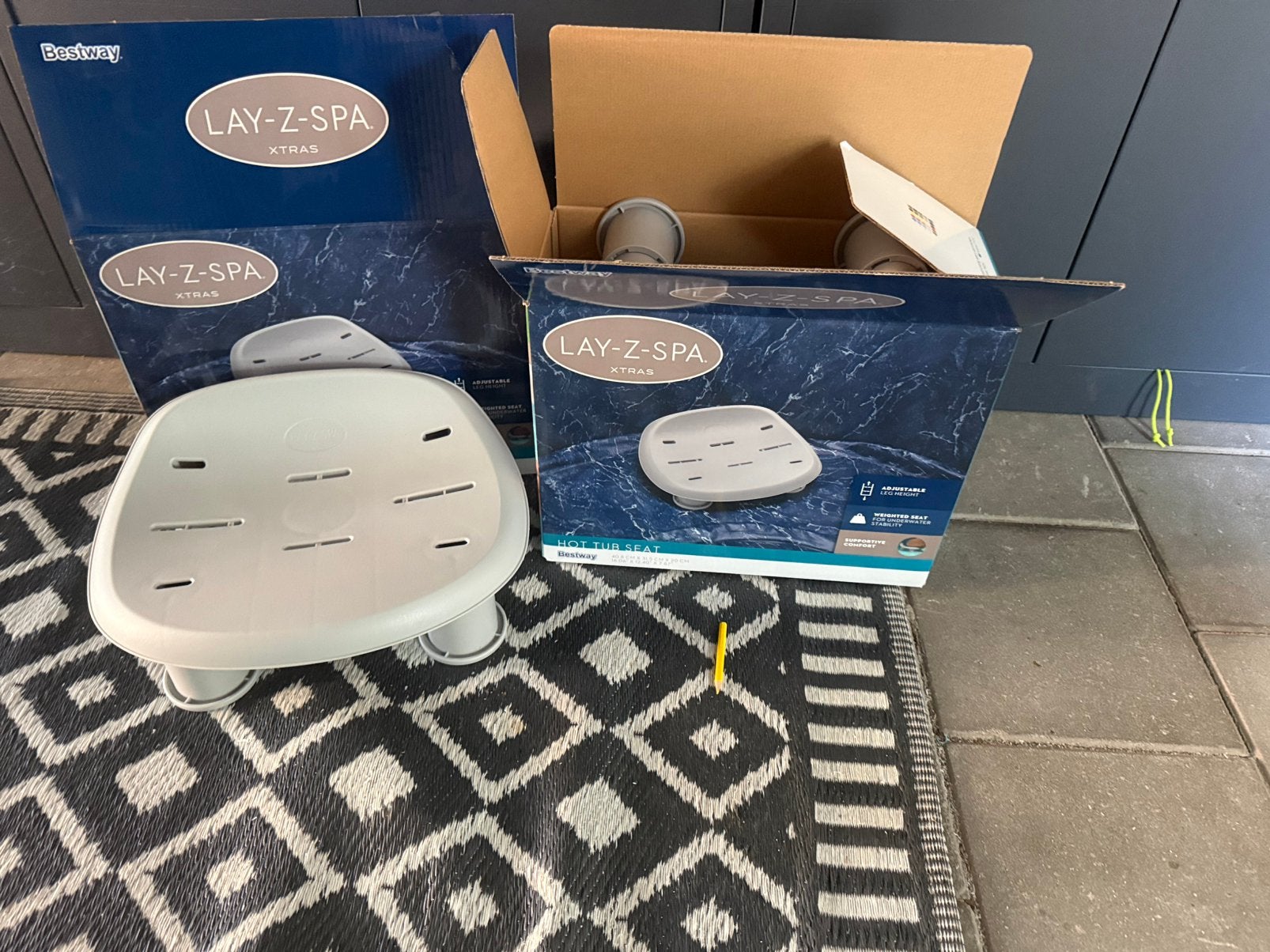 Bestway lazy spa zwembadzit 2 stuks, Ophalen, Zo goed als nieuw