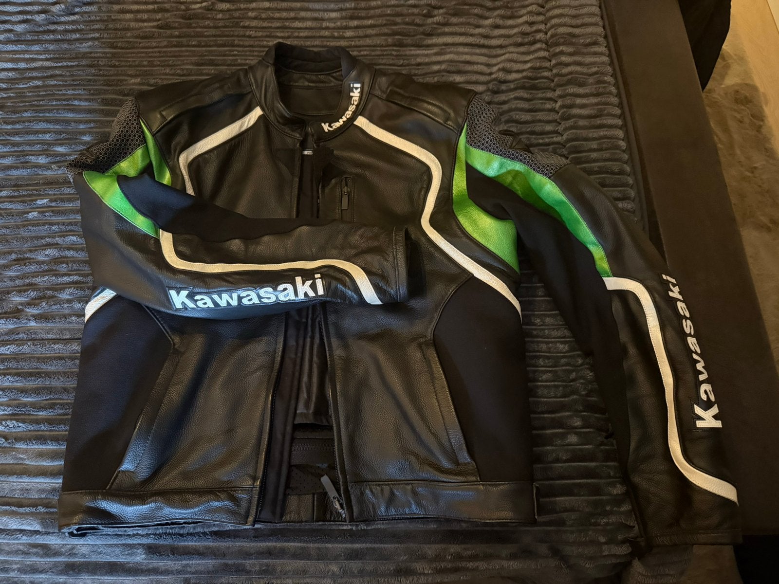 Kawasaki lederen motorjas Maat L, Motoren, Ophalen of Verzenden, Tweedehands, Heren, Jas | leer