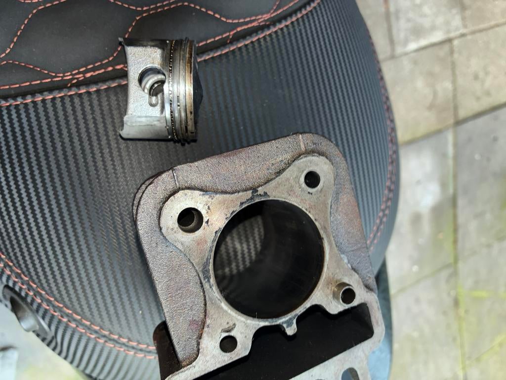 piaggio 4 takt 70cc cilinder, Ophalen of Verzenden, Gebruikt