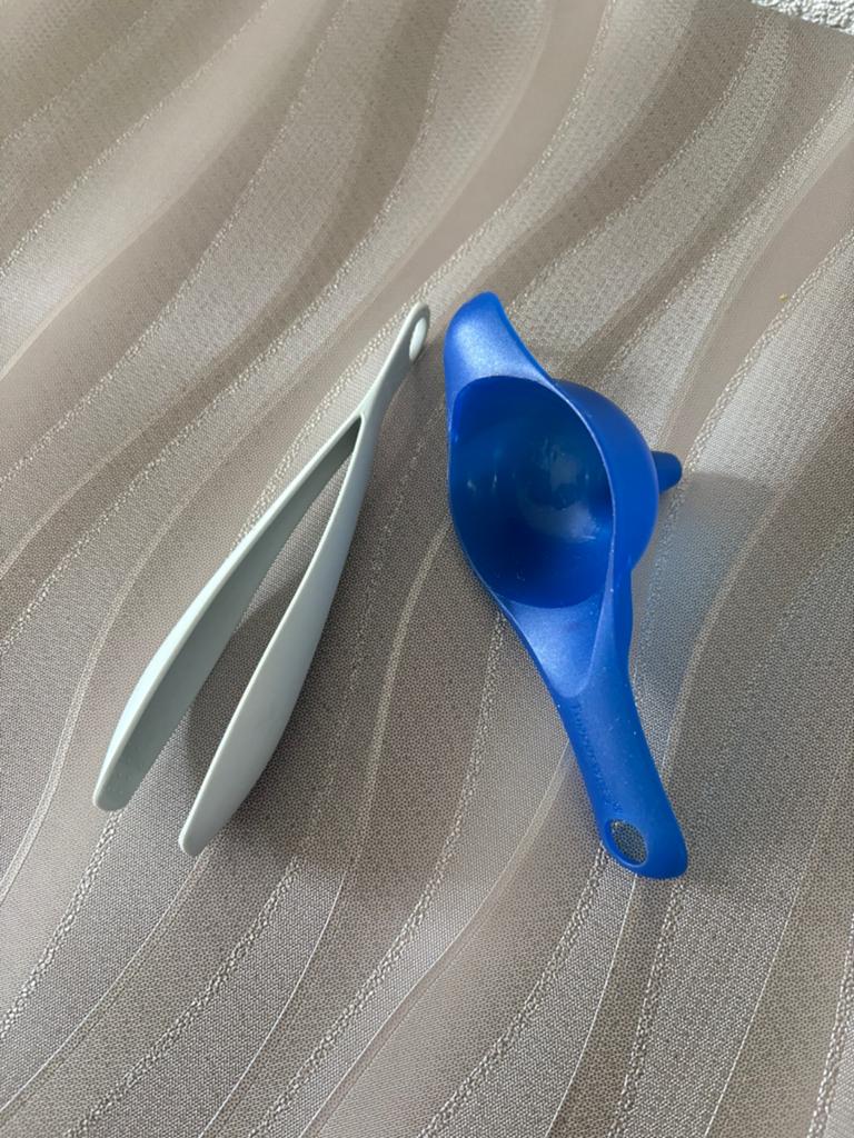 Tupperware eiwit/-geel scheider en augurkentang, Ophalen of Verzenden, Zo goed als nieuw, Geel, Overige typen