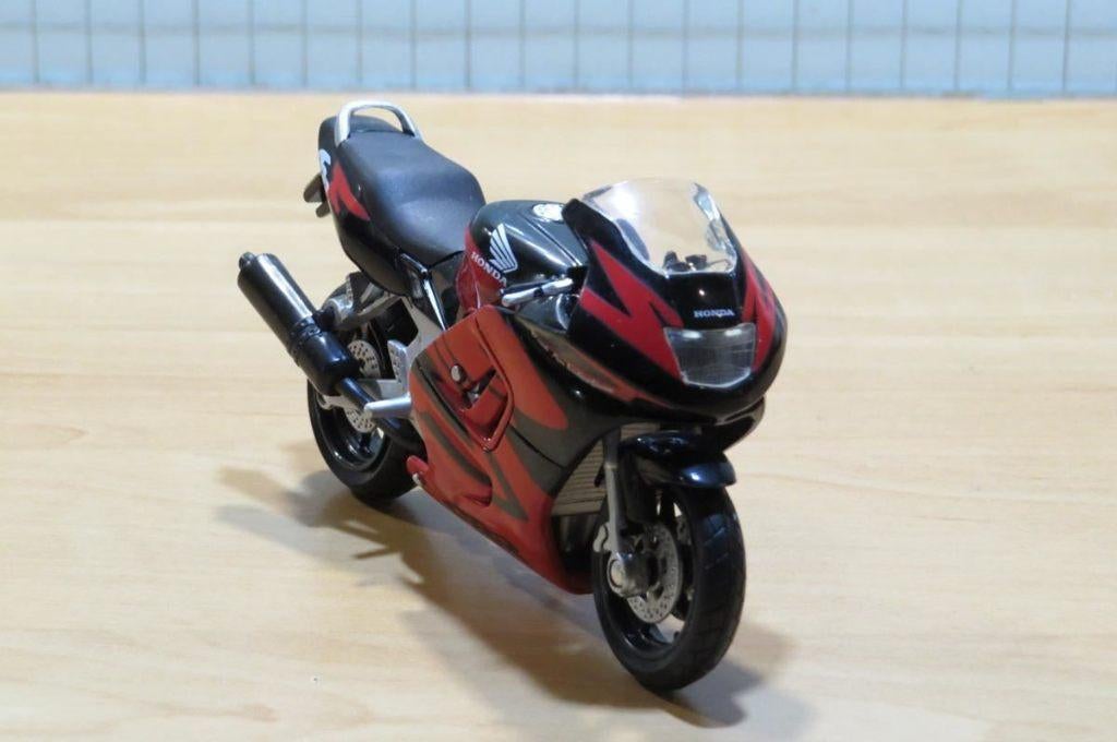 Honda CBR600F 1:18 los, Maisto, May Cheong Group France S.A.S., Nieuw, Ophalen of Verzenden