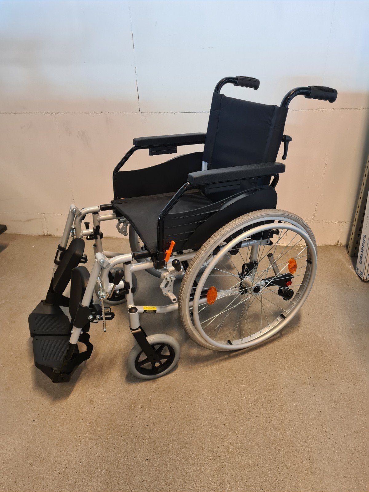 Excel rolstoel opklapbaar met comfort beensteunen, Ophalen, Gebruikt, Duwrolstoel