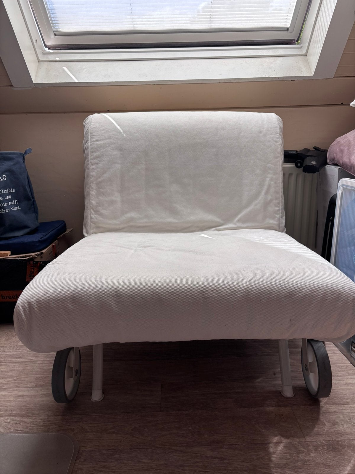 Eenpersoons slaapfauteuil ‼️, Huis en Inrichting, Slaapkamer | Slaapbanken, Ophalen, 90 cm, Eenpersoons, Beige