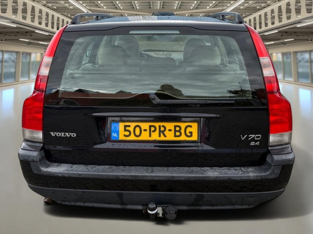 Volvo V70 2.4 Comfort Line Automaat,Leder,Trekhaak,Electr. v, 1556 kg, Stof, Beige, Stoelverwarming