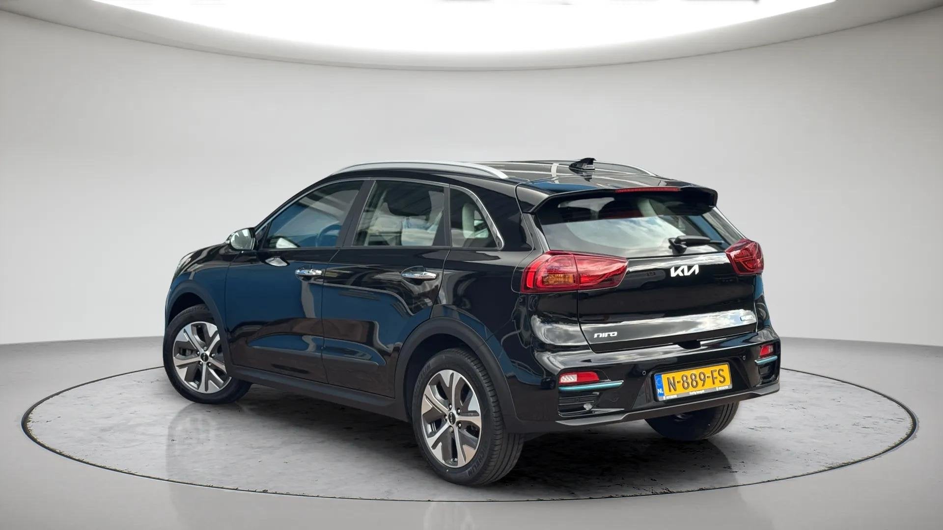 Foto 2 van Kia e-Niro DynamicLine 64 kWh SOH 99.2