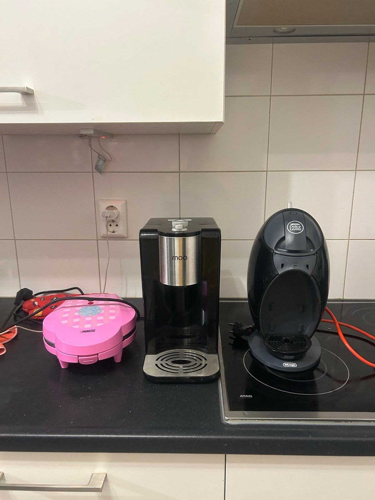 Keukenapparatuur: MOA, Nescafé Dolce Gusto, Princess, Ophalen, Gebruikt, Koffiemachine, Koffiepads en cups