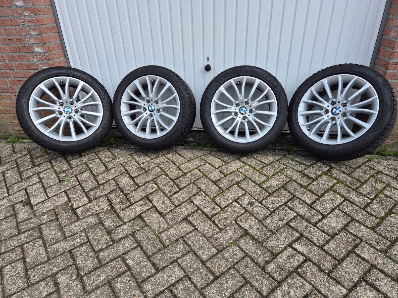 Winterbanden en velgen 18"  BMW style 454 voor 5 serie of 6, Auto-onderdelen, Ophalen, 18 inch, Banden en Velgen, Winterbanden