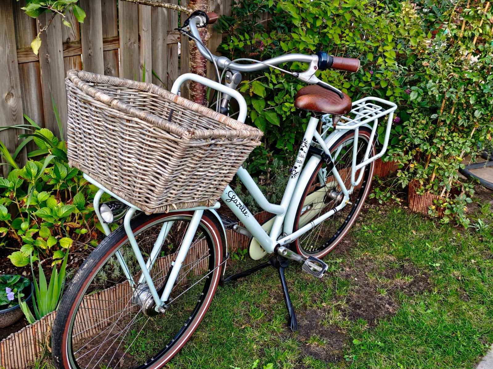 Gazelle Miss Grace "28 inch/ Frame 59cm, Fietsen en Brommers, Zo goed als nieuw, Gazelle Miss Grace, Handrem, Trommelrem
