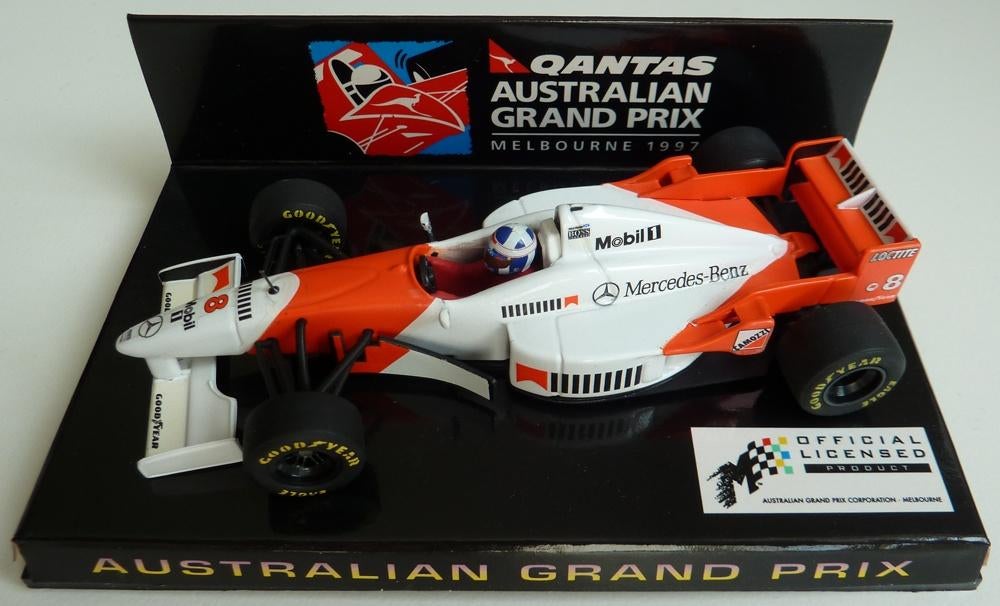 1996 - McLaren Mercedes MP4/11 - David Coulthard - Qantas, Ophalen of Verzenden, Zo goed als nieuw, Auto, MiniChamps