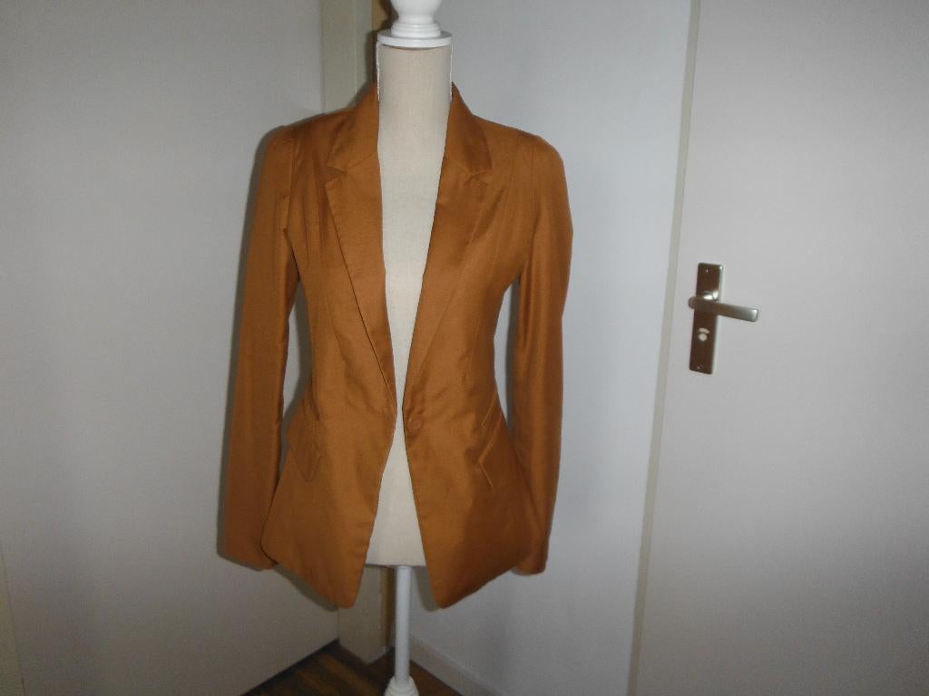 zgan mooi brique/ terra colbert jasje van Bershka, mt M, Kleding | Dames, Maat 38/40 (M), Overige kleuren, Verzenden, Bershka