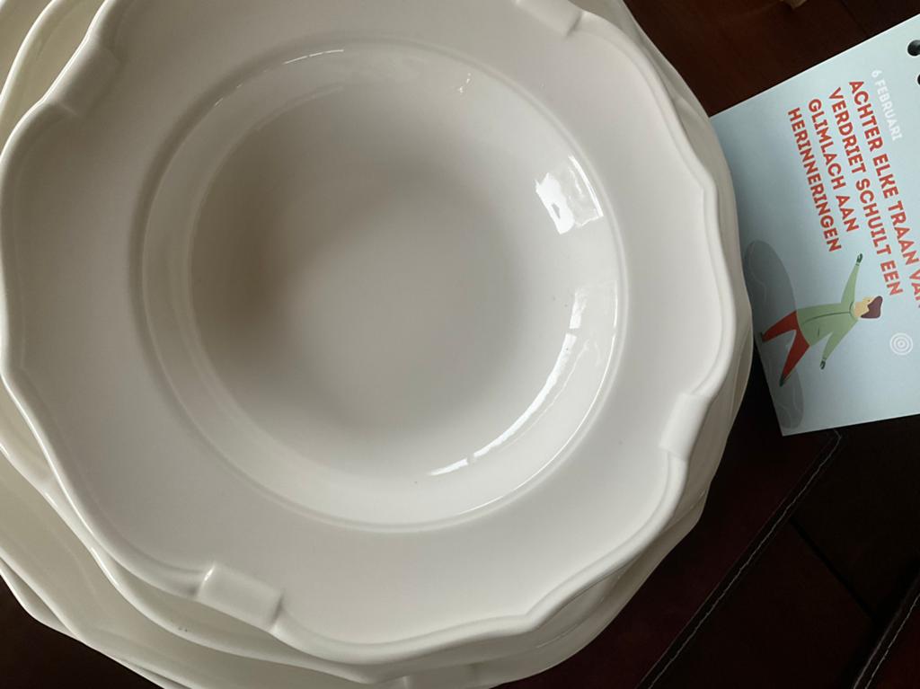Nieuwe set  5 delen LA SCALA Villeroy&Boch, Nieuw, Ophalen of Verzenden, Bord(en), Overige stijlen