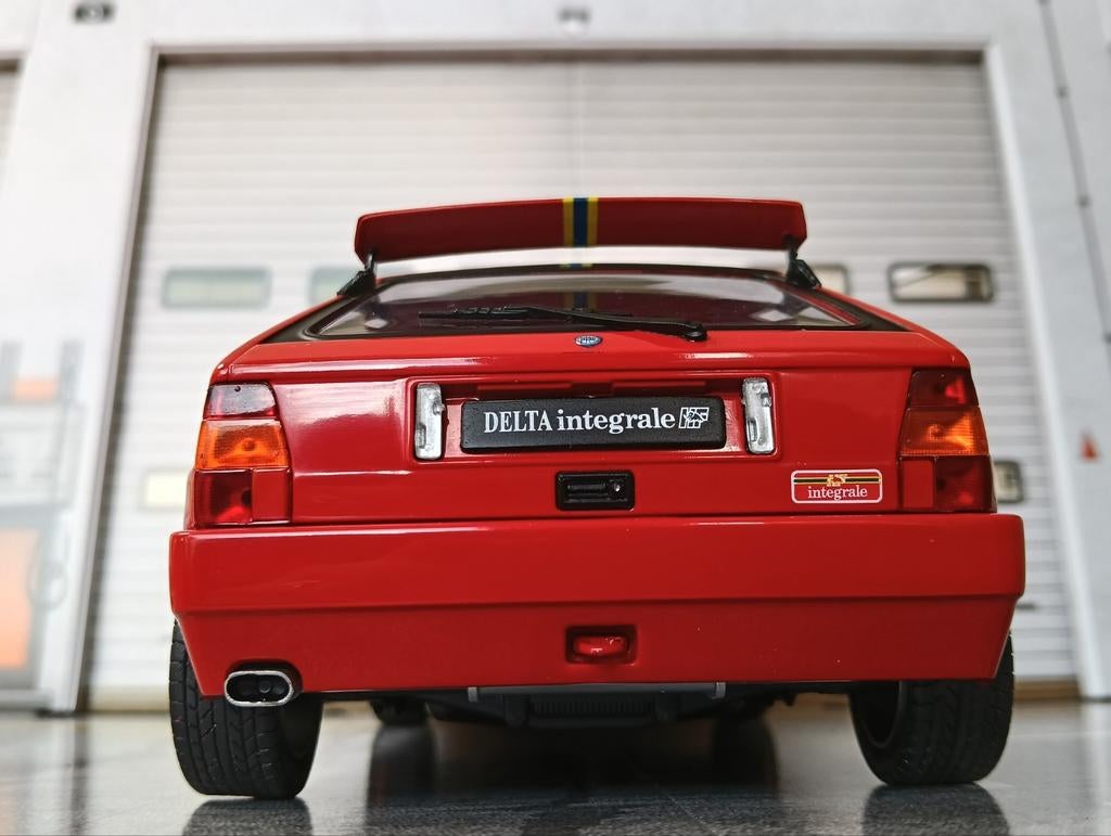 Lancia Delta HF Integrale Edizione Finale 1995 S1807807, Hobby en Vrije tijd, Modelauto's | 1:18, Zo goed als nieuw, Auto, Solido
