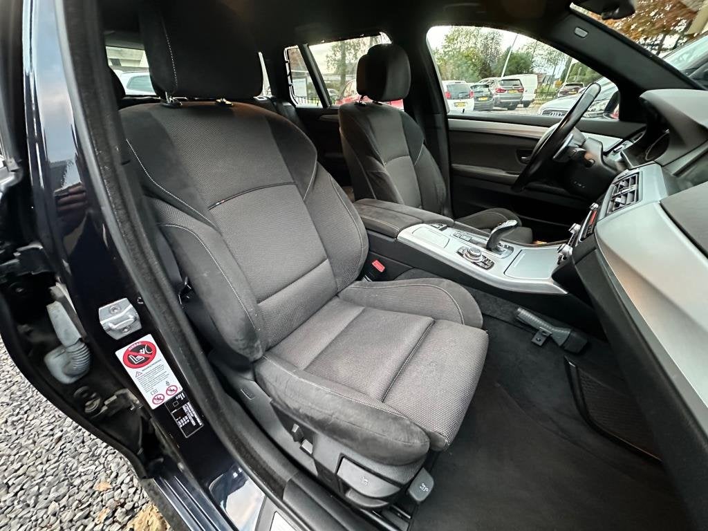 Foto 11 van BMW 5-serie Touring 520i High Executive netteauto/keurigonde