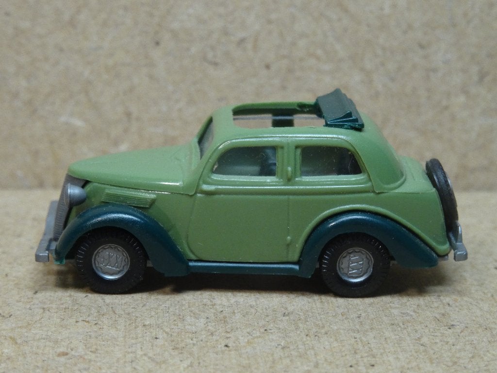PRALINÉ 1/87, FORD Eiffel Schuifdak Groen, Zie Foto`s, Ophalen of Verzenden, Zo goed als nieuw, Auto, Overige merken