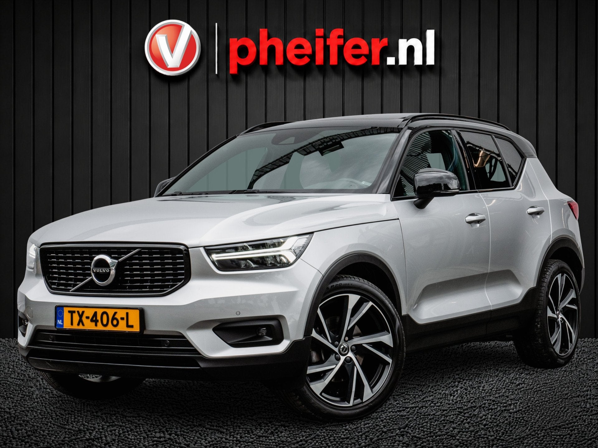 Volvo XC40 2.0 T4 190pk R-Design Elek. panoramadak/ Camera/, Auto's, 15 km/l, Adaptive Cruise Control, Bedrijf, 84 €/maand