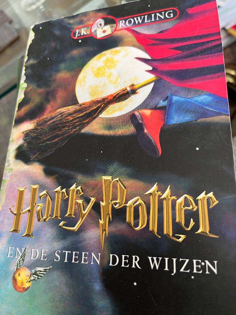 2 boeken van Harry Potter, Ophalen of Verzenden, Zo goed als nieuw, Boek of Poster