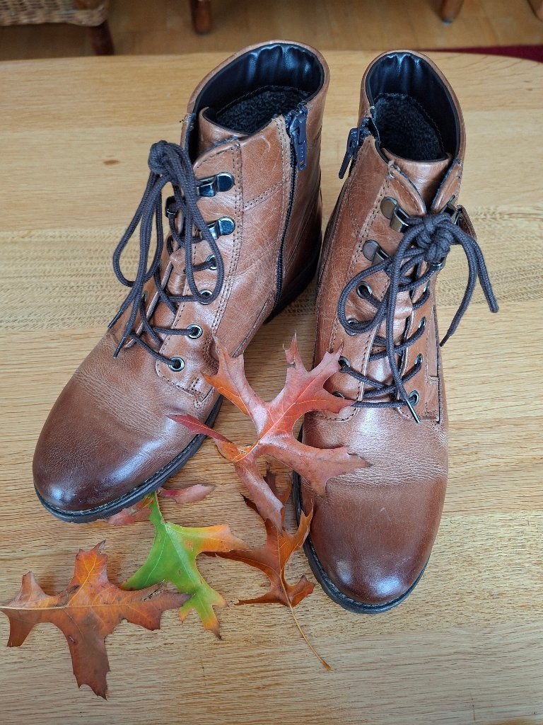 Leren dames veterlaarsjes - maat 40 - Hush Puppies - cognac, Schoenen met lage hakken, Bruin, Ophalen of Verzenden, Zo goed als nieuw