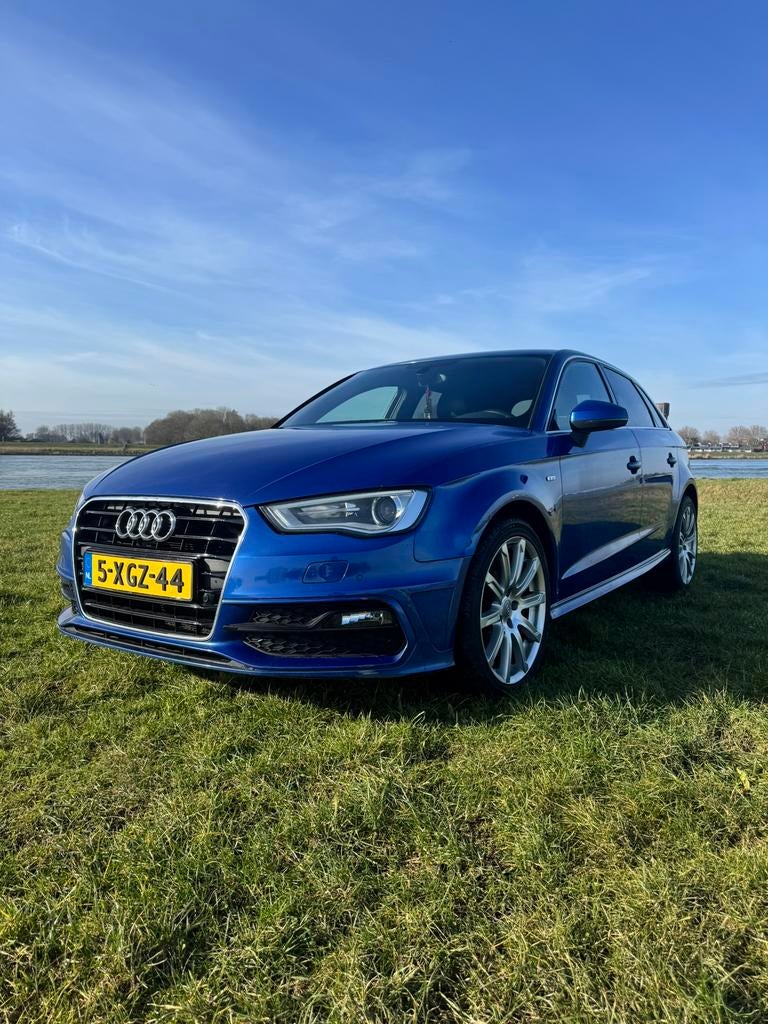 Audi A3 1.4TFSI G-tron 81KW SB S-tro 2014 Blauw, Auto's, Audi, 4 cilinders, Blauw, Overige brandstoffen, Origineel Nederlands