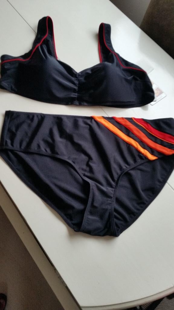 Nieuw, bikini, mt 54, cup d, zwart-rood-oranje, Kleding | Dames, Badmode en Zwemkleding, Nieuw, Bikini, Zwart, Ophalen of Verzenden