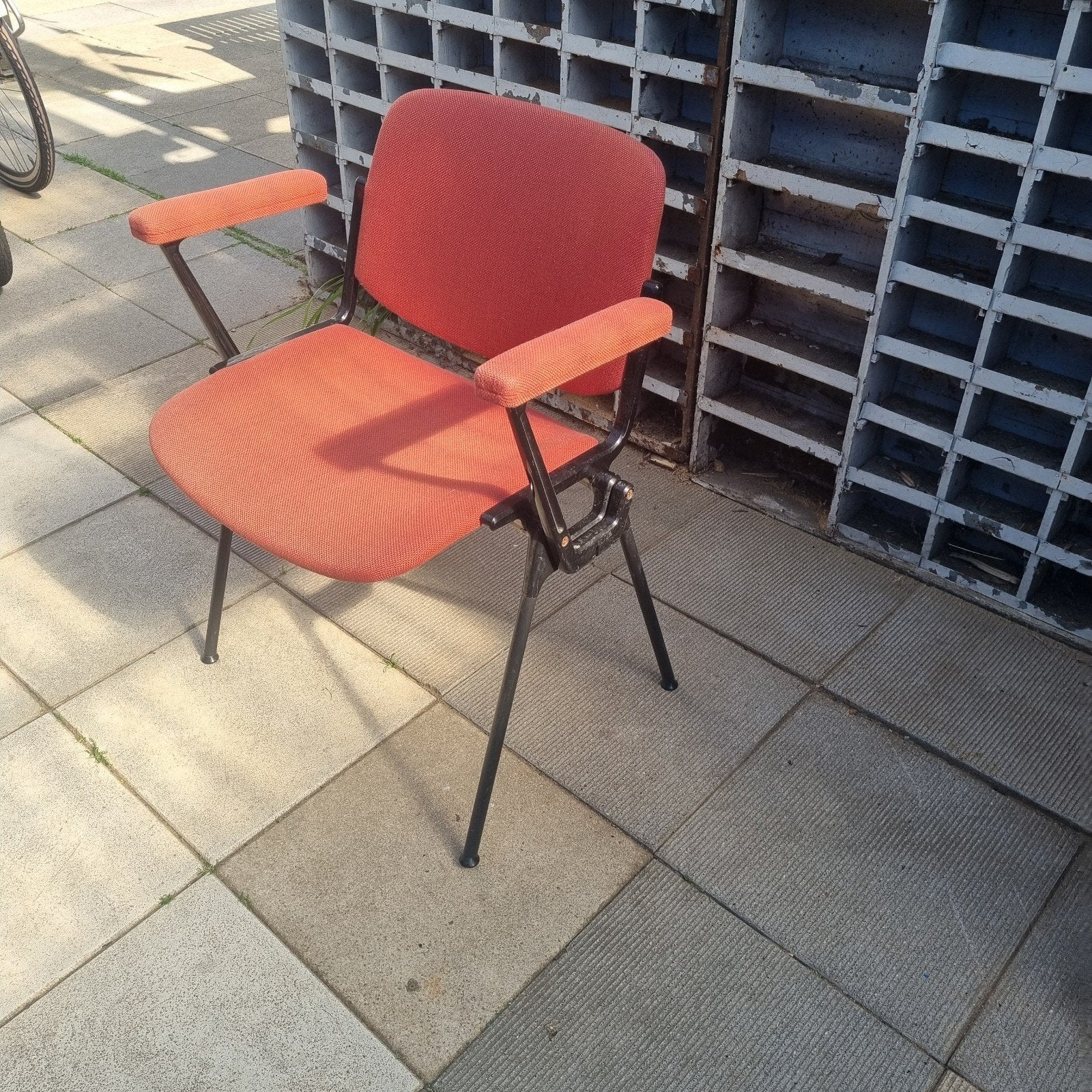 Castelli stoel met zwart frame en stoffen bekleding, Ophalen, Zwart, Eén