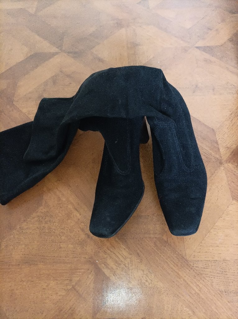 Peter Kaiser suede laarzen maat 37 Zwart, Kleding | Dames, Peter Kaiser, Hoge laarzen, Zwart, Ophalen of Verzenden