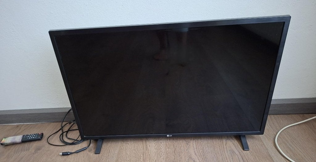 lg televisie met afstandsbediening, Ophalen, Gebruikt