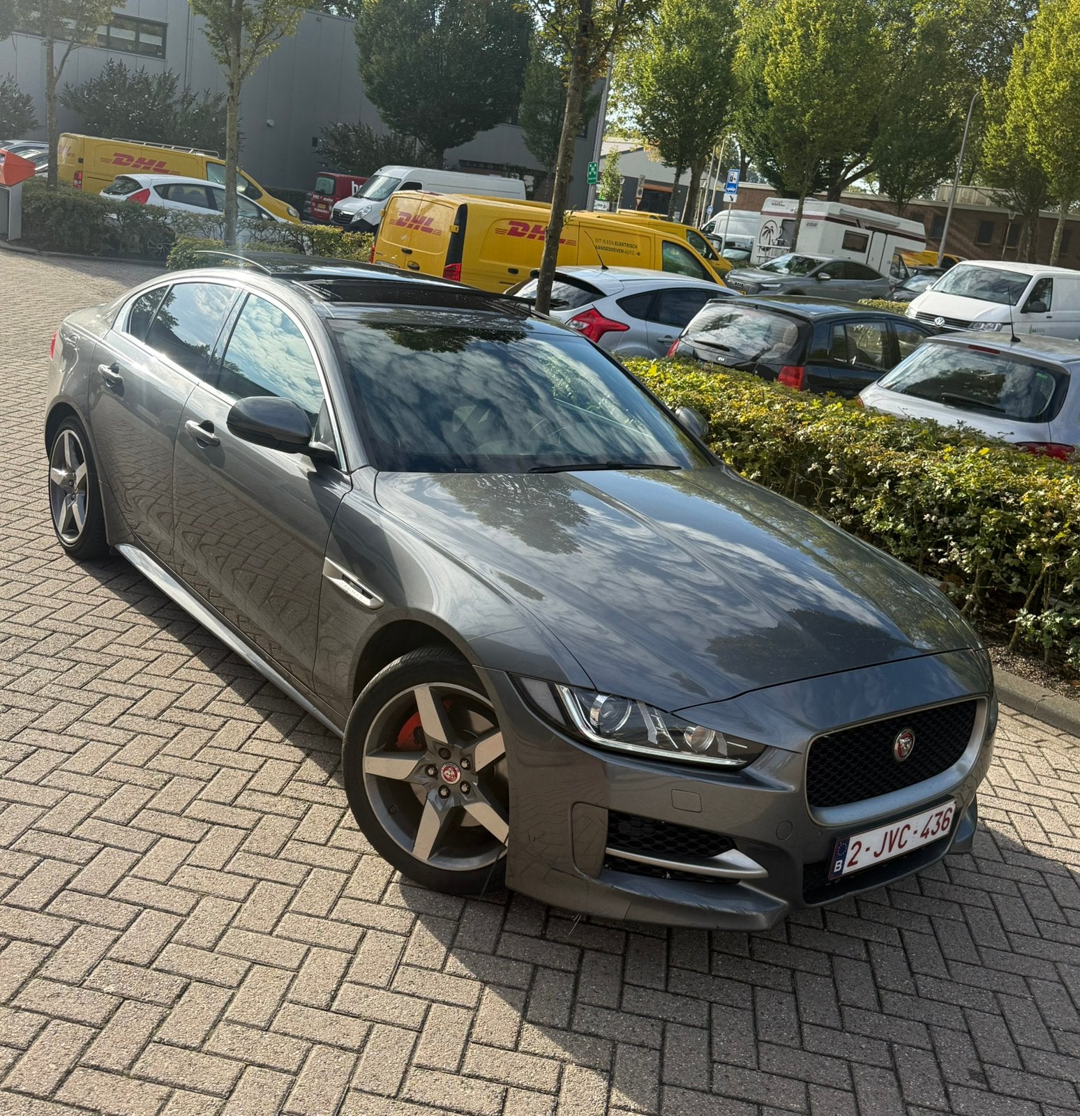 Jaguar XE 2.0 163pk E-performance Automaat 2018 Grijs, Automaat, Elektrische ramen, 1800 kg, 4 cilinders
