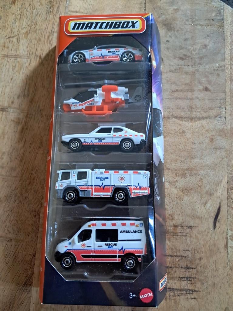 Matchbox MBX Rescue V 5 pack BMW Ford Renault Scania, Ophalen of Verzenden, Nieuw, Auto