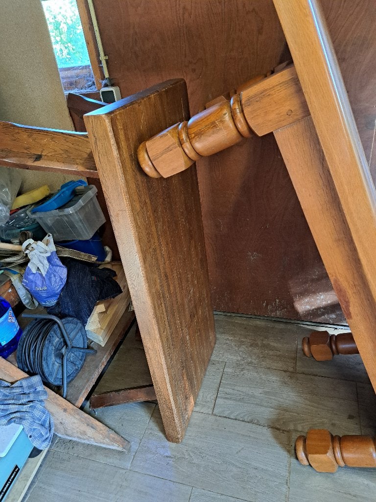 1 donker massief eiken salontafel te koop. 3, Huis en Inrichting, Ophalen, Gebruikt, 200 cm of meer, 50 tot 100 cm