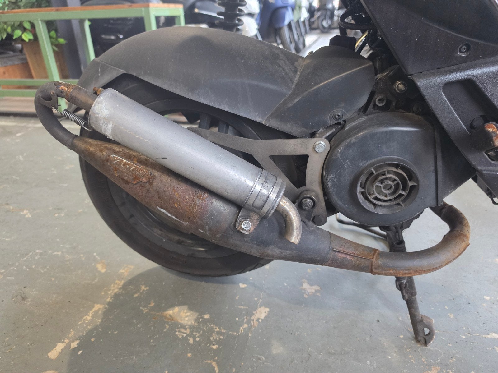uitlaat Yasuni R, Fietsen en Brommers, Ophalen of Verzenden, ., ., .
