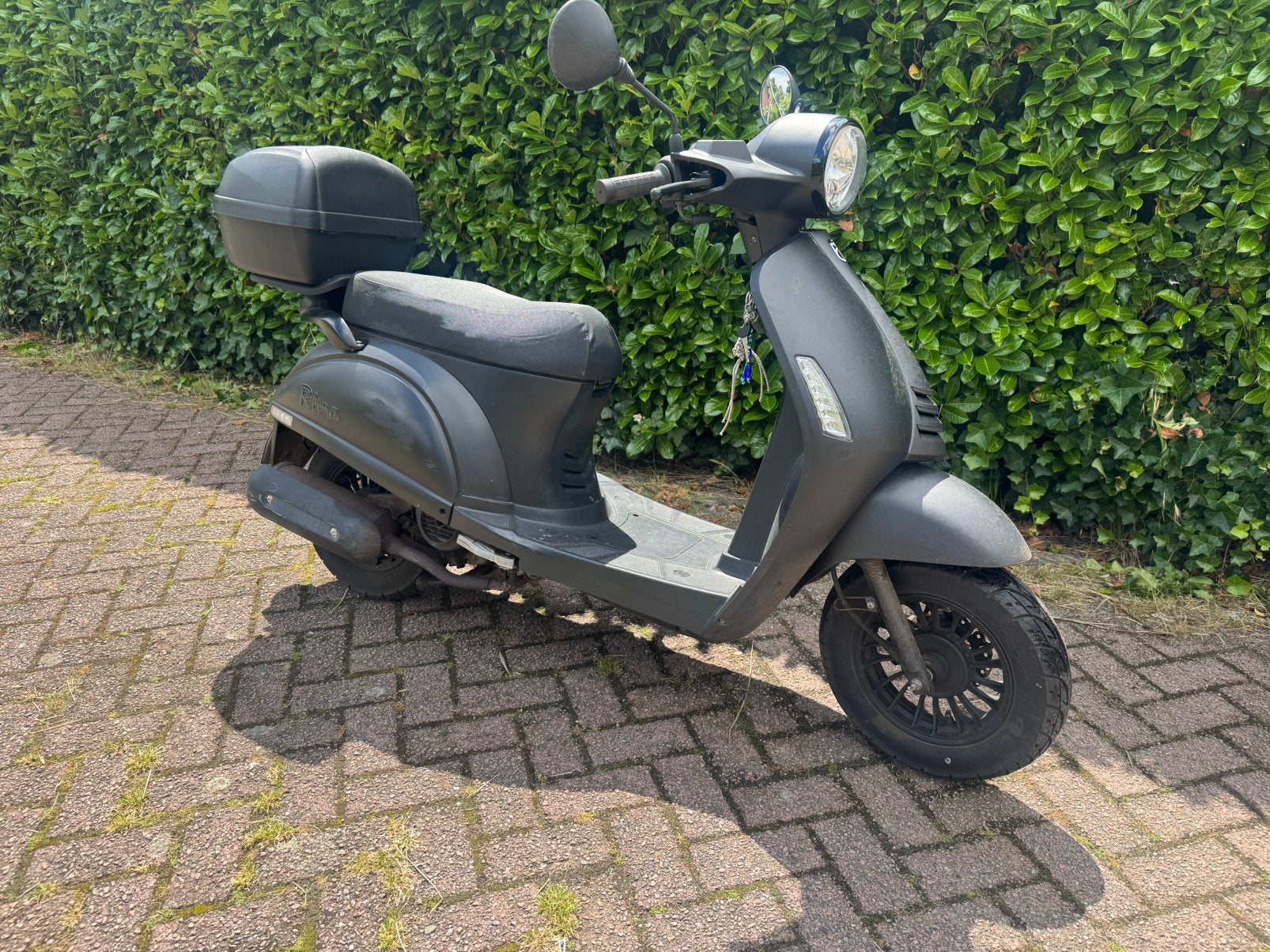 Btc riva bj 2019 350,00 euro, Fietsen en Brommers, Scooters | Overige merken, Ophalen of Verzenden, Zo goed als nieuw, Benzine