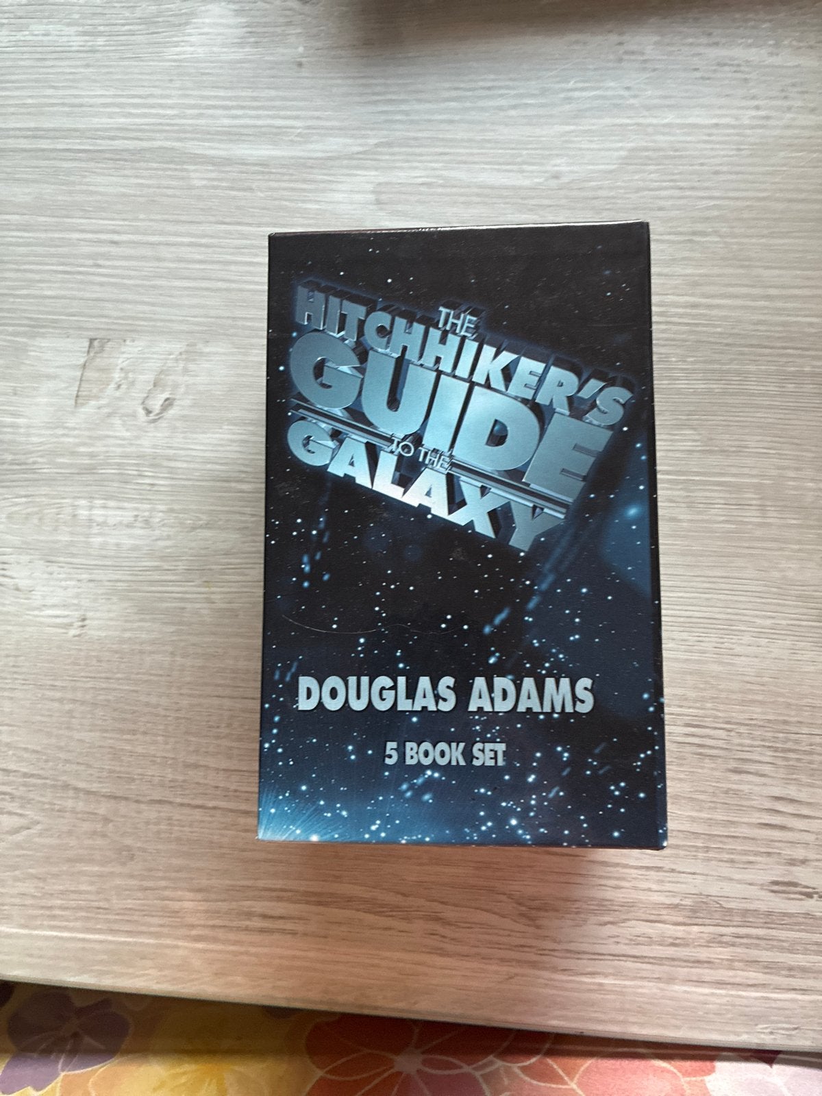 The Hitchhiker's Guide to the Galaxy 5-delige set, Ophalen of Verzenden, Zo goed als nieuw