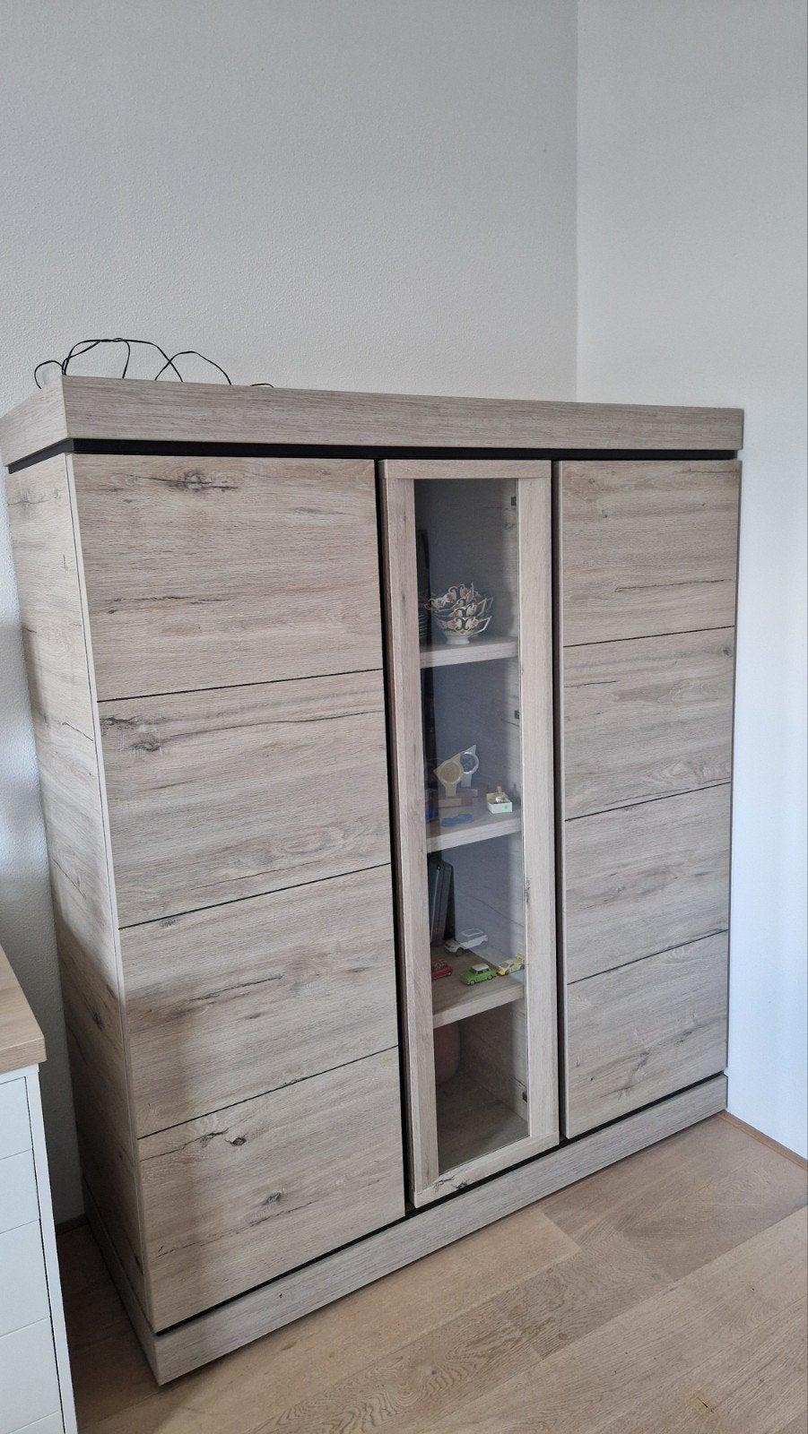 Vitrinekast BELLUNO groot - Milennium Oak Light Grey, Ophalen, Met deur(en), 100 tot 150 cm, Eikenhout