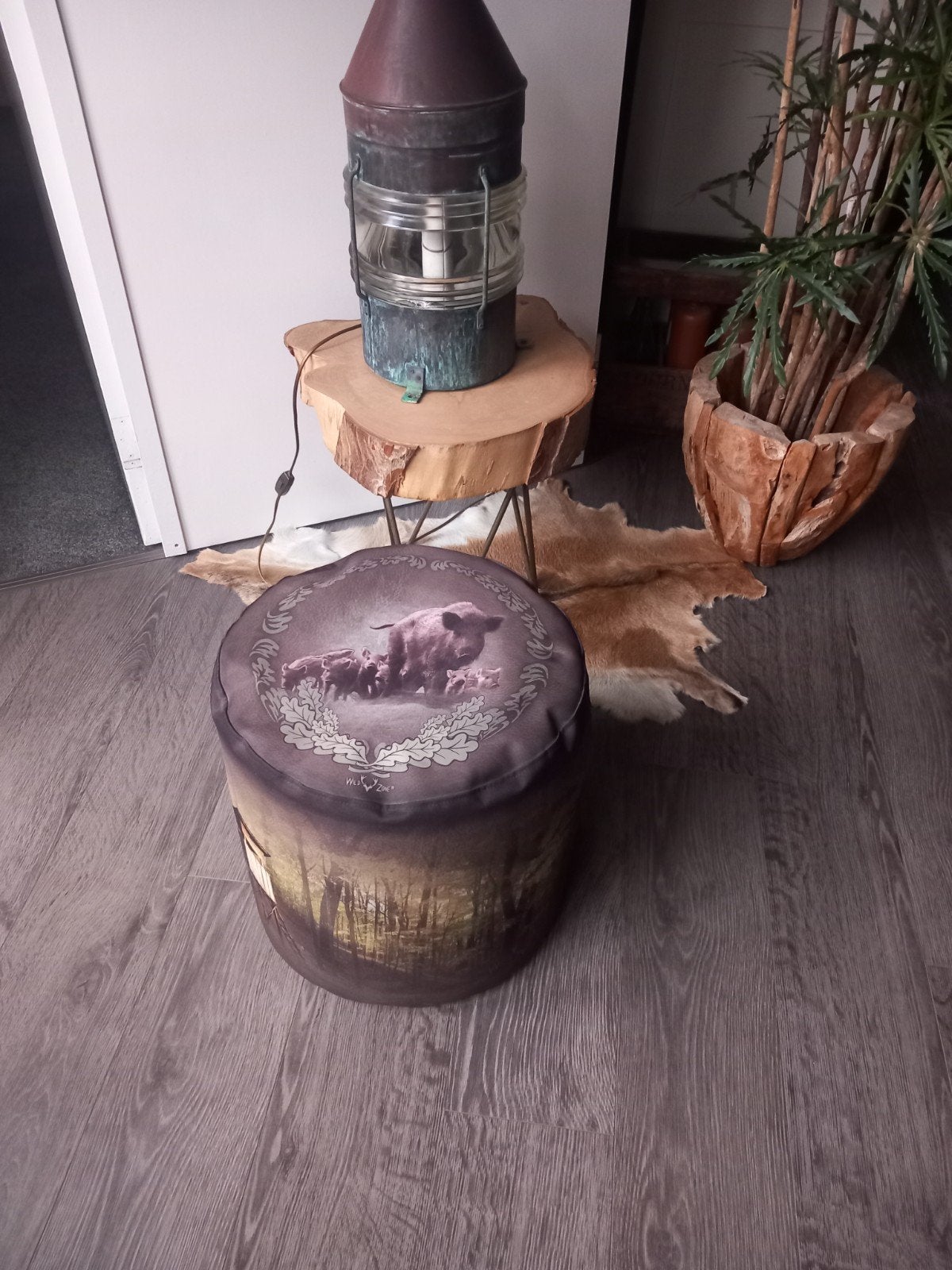 Poef met wild zwijn print - Wild Zone, Ophalen, Minder dan 50 cm, Jacht, Natuur, Landelijk, Rond