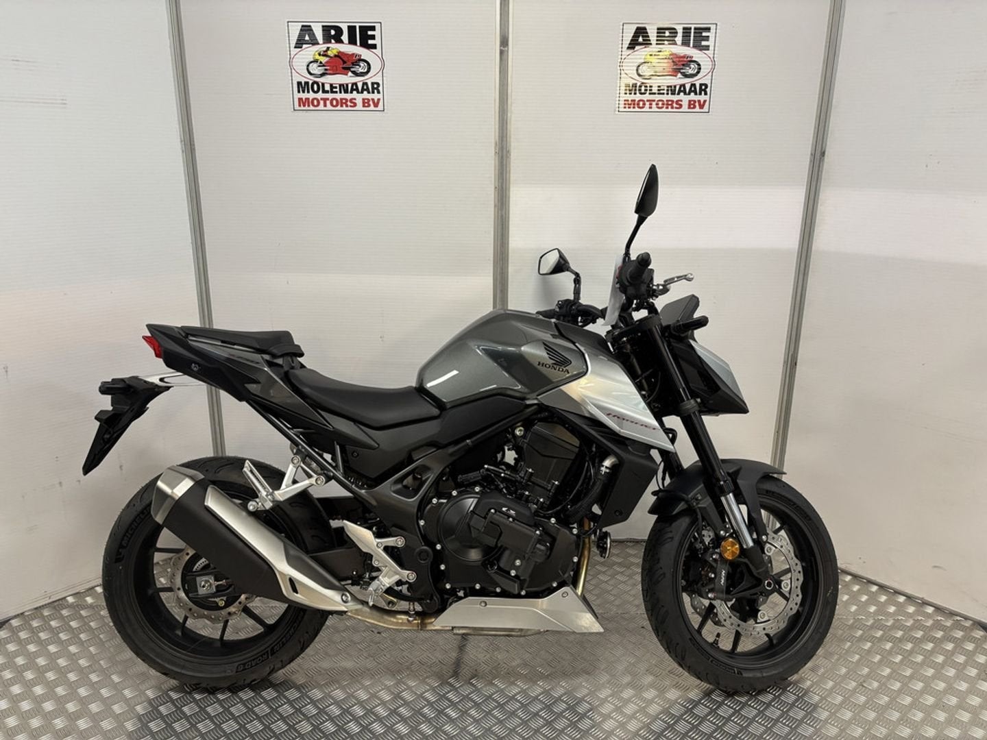 Honda CB750 Hornet E-Clutch (bj 2026), 2 cilinders, HONDA, Bedrijf, Onbekend