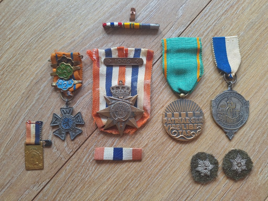 Nederlandse Medailles, Onderscheidingen, KNIL, Ophalen of Verzenden, Overige materialen, Nederland
