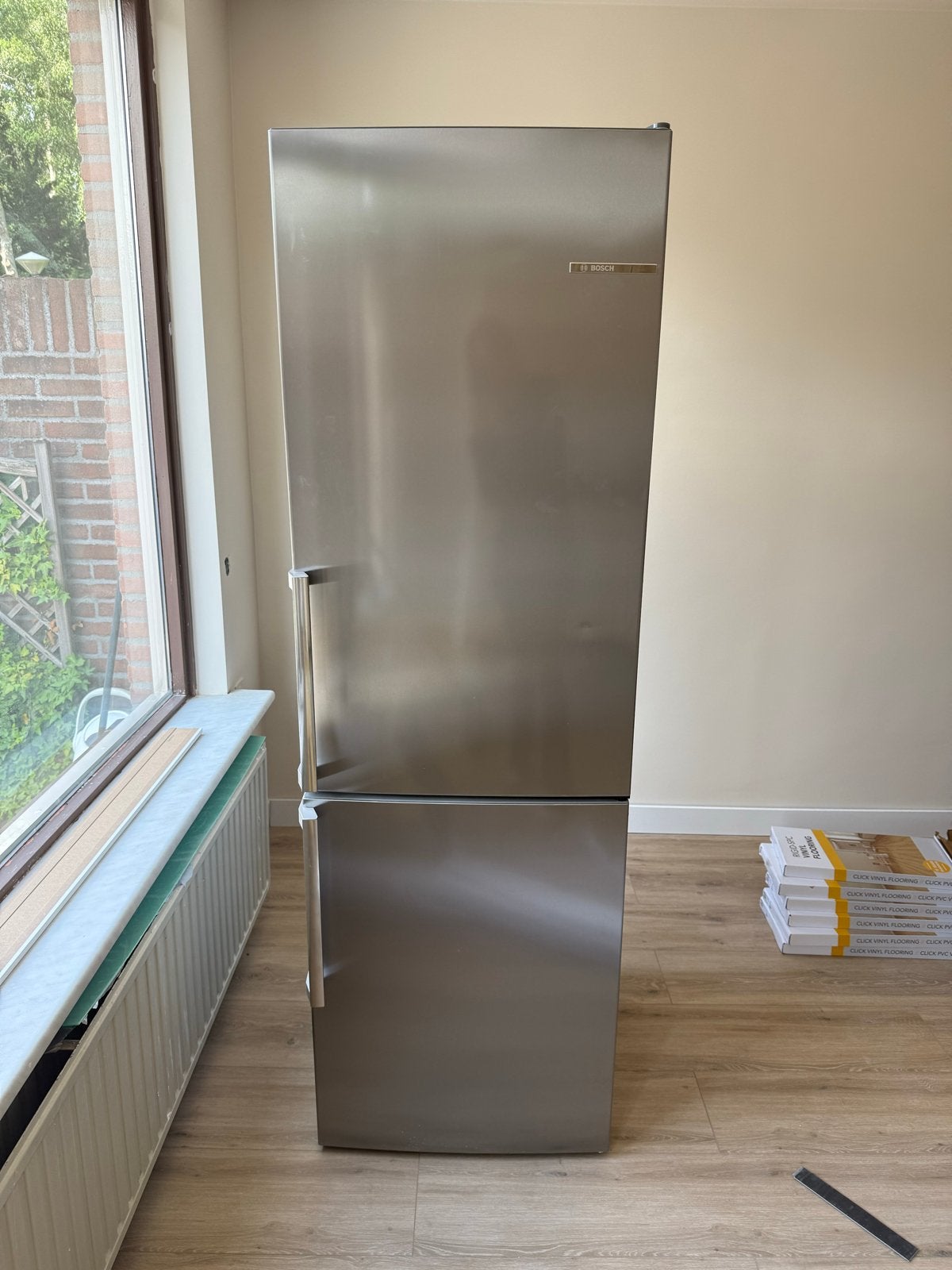 Bosch Koel-vriescombinatie RVS - Nieuw!, Witgoed en Apparatuur, Koelkasten en IJskasten, Nieuw, Met aparte vriezer, 200 liter of meer