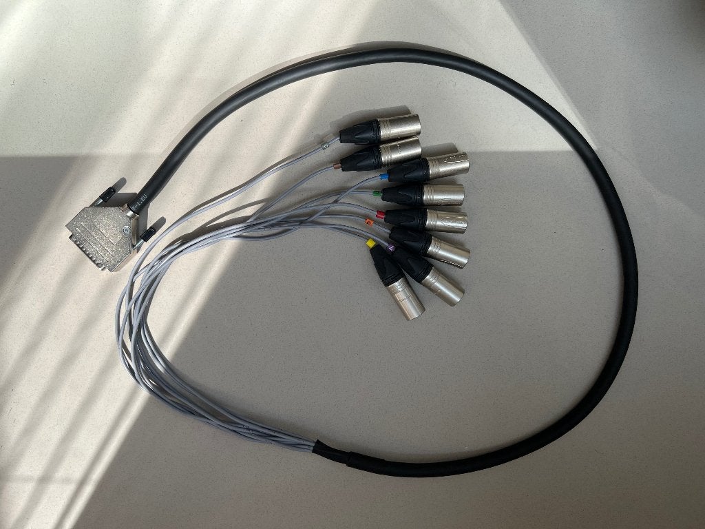 MTI Multikabel 1,5 m D-Sub to 8 x XLR male, Muziek en Instrumenten, Kabels en Stekkers, Ophalen of Verzenden, Zo goed als nieuw