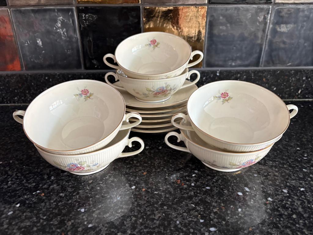 Bavaria servies soepkom met schotel met bloemmotief, Ophalen of Verzenden