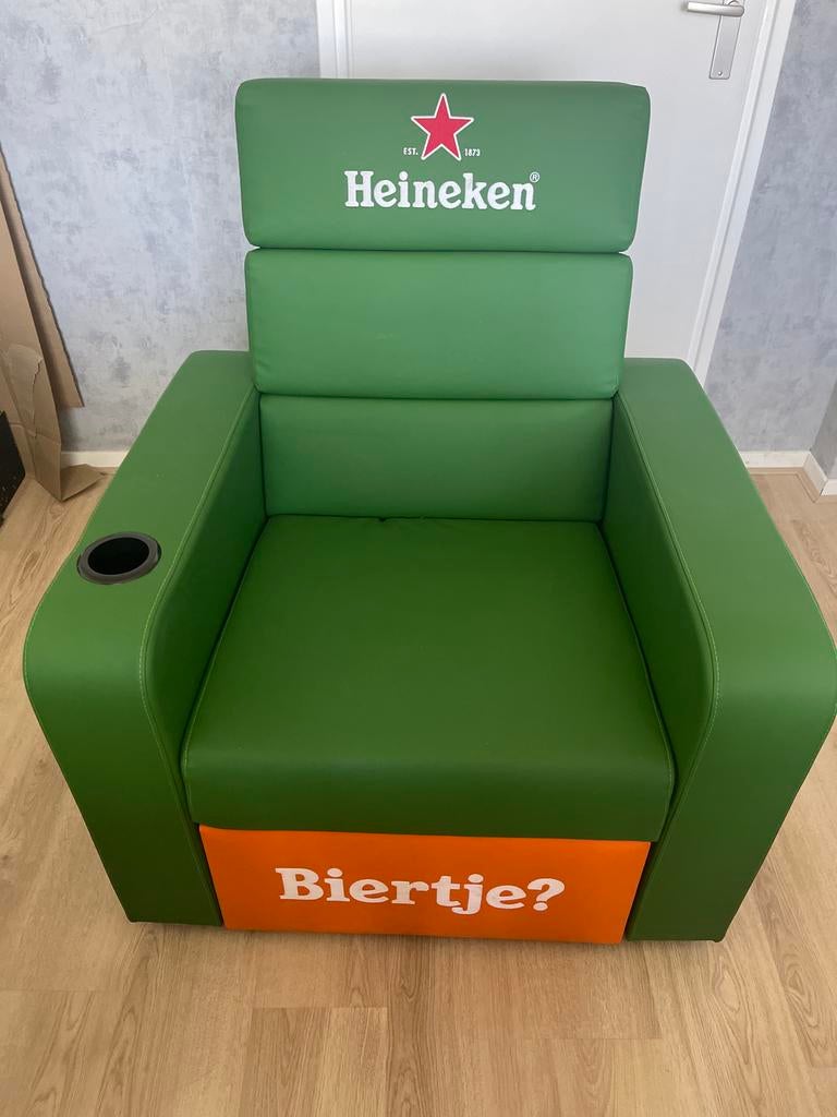 Unieke Heineken Fauteuil met Opbergruimte en Bekerhouder, Huis en Inrichting, Stoelen, Ophalen, Overige kleuren, Zo goed als nieuw
