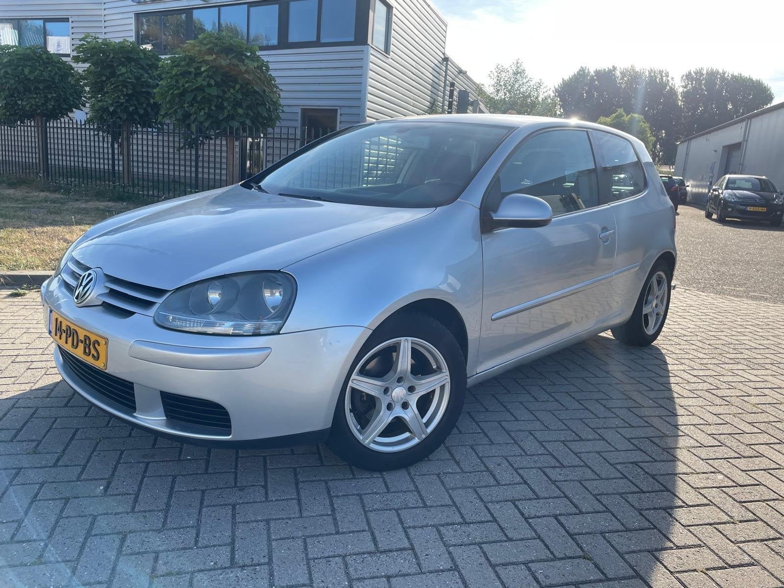 Volkswagen Golf 1.6 FSI Comfortline Automaat Airco Cruise, Gebruikt, 4 cilinders, 116 pk, Golf