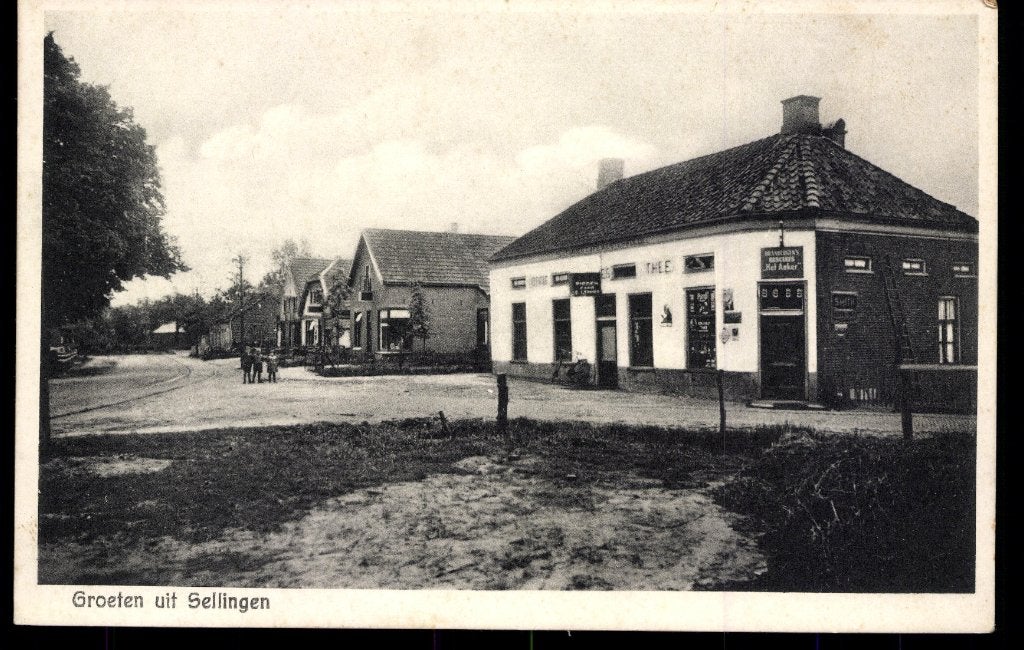 Sellingen Gr., Straatgezicht met Café Westerwolde, tramspoor, Verzamelen, Verzenden, 1920 tot 1940, Gelopen, Groningen