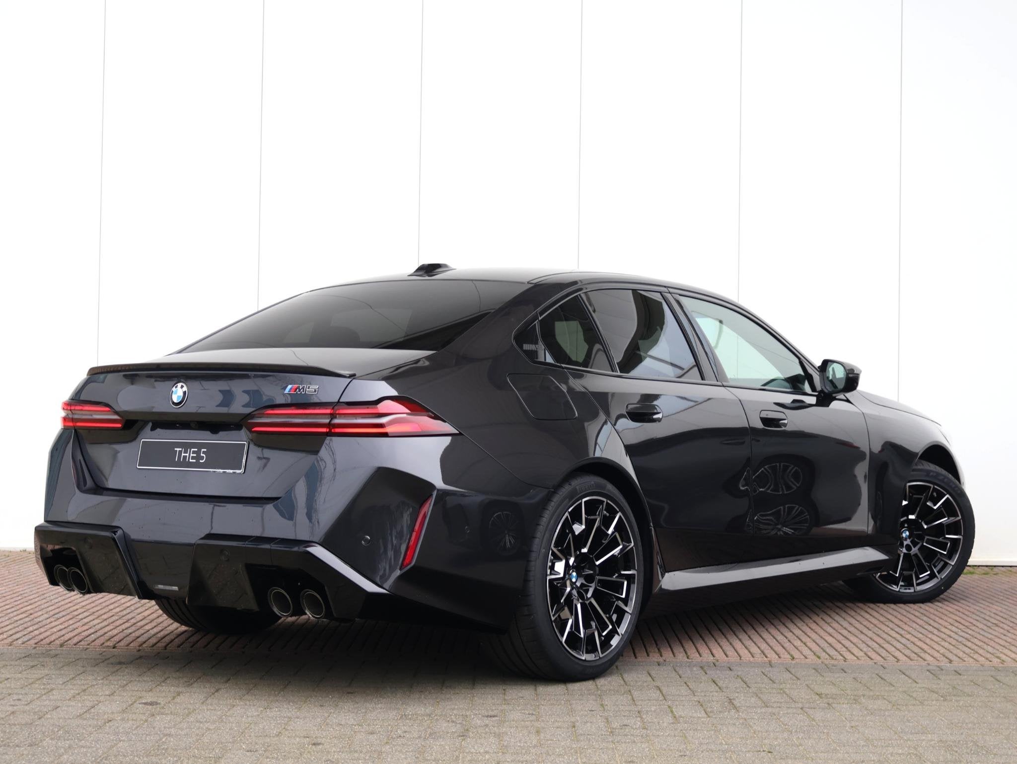 BMW M5 | M Drive Professional | Comfort Pack, Automaat, 4395 cc, 135 min, Bedrijf