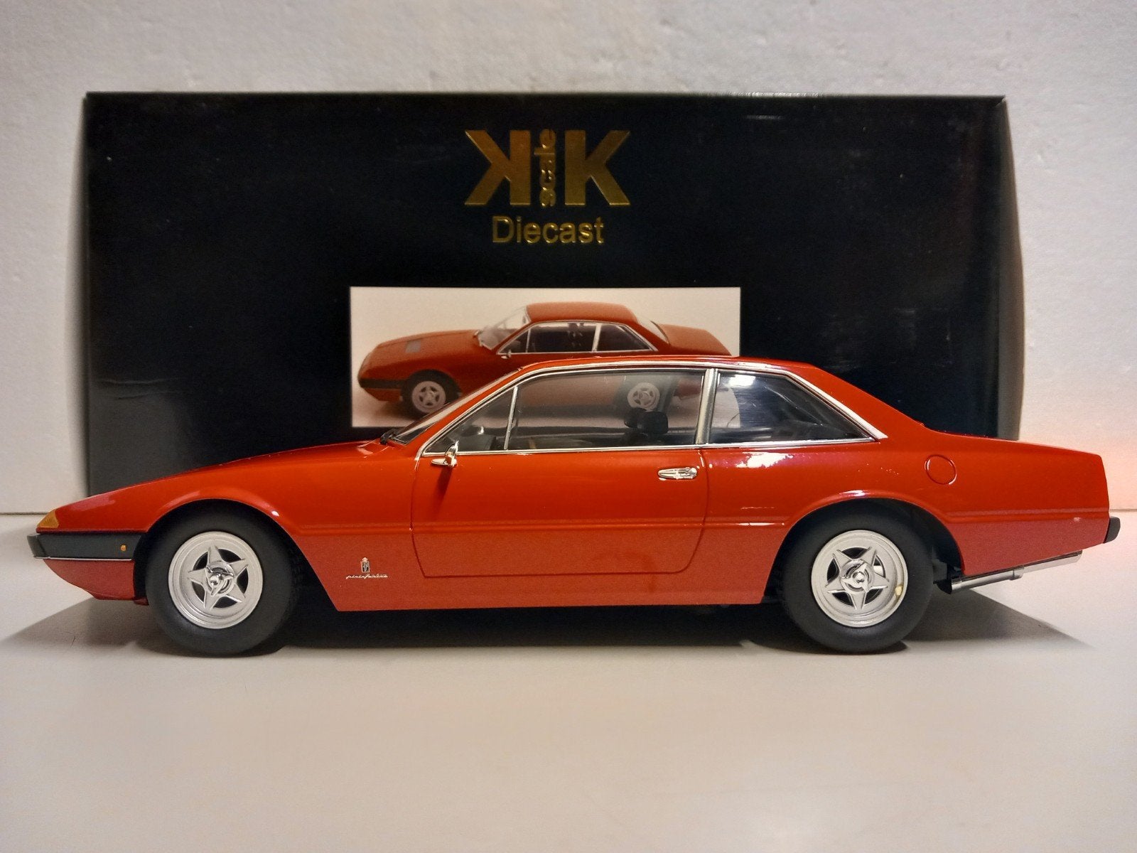 Ferrari 365 GT4 rood Limited Edition 1000 KK 1:18 KRD, Ophalen of Verzenden, Zo goed als nieuw, Auto, Overige merken